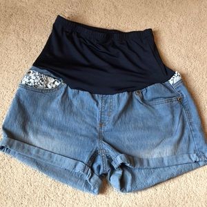 Maternity Jean Shorts with Lace Details Size S
